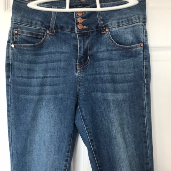 Fashion Nova Skinny Jeans - 9/29 - Picture 3 of 5